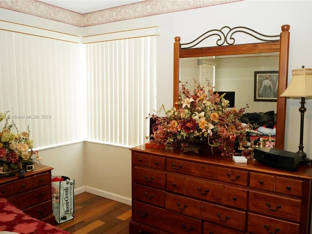 15792 NW 15th Ct, Pembroke Pines FL 33028