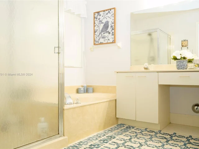 15792 NW 15th Ct, Pembroke Pines FL 33028