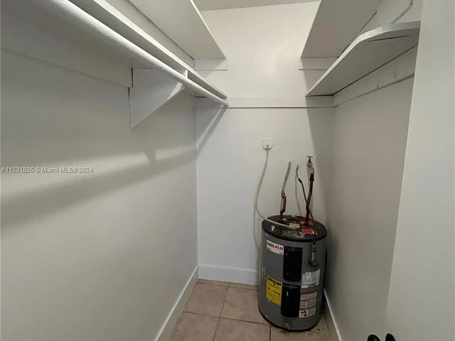 775 NE 128th St # 8, North Miami FL 33161