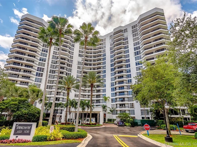 3600 Mystic Pointe Dr # 507, Aventura FL 33180