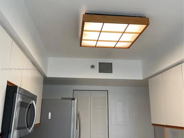 3600 Mystic Pointe Dr # 507, Aventura FL 33180