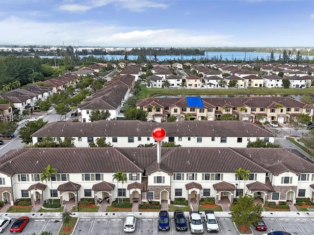 9244 W 33rd Way, Hialeah FL 33018