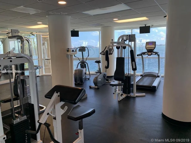 770 Claughton Island Dr # 10, Miami FL 33131