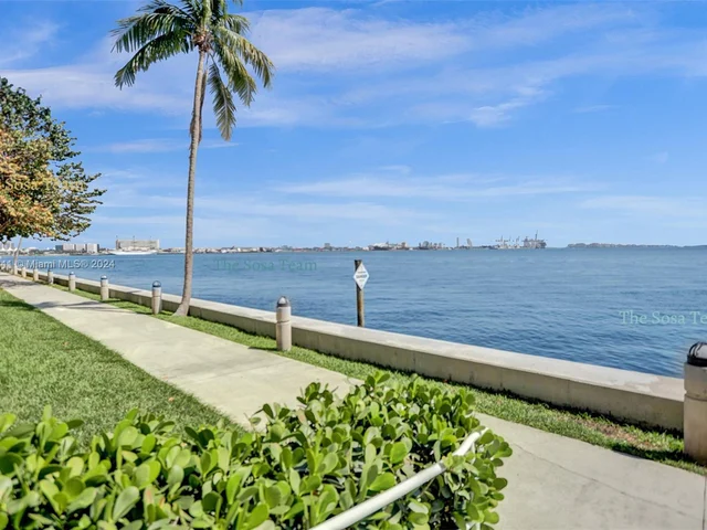 770 Claughton Island Dr # 10, Miami FL 33131