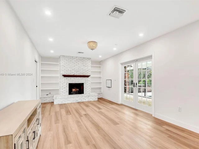 7540 SW 174th St, Palmetto Bay FL 33157