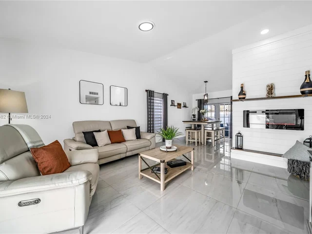 4225 SW 138th Ct, Miami FL 33175