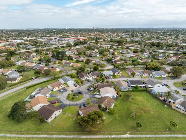 4225 SW 138th Ct, Miami FL 33175