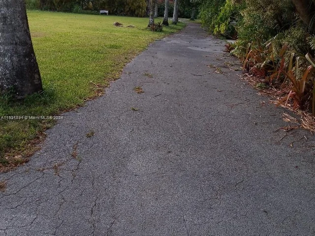 5200 SW 122nd Ave, Miami FL 33175