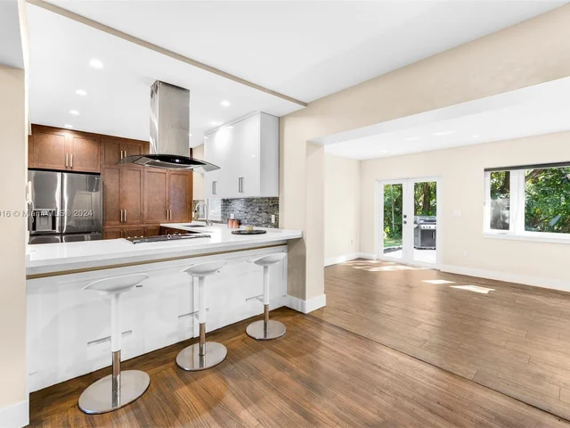 822 Almeria Ave, Coral Gables FL 33134