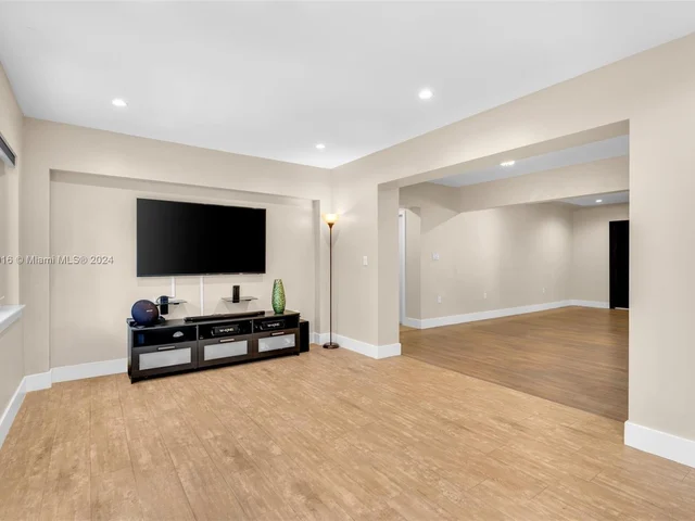 822 Almeria Ave, Coral Gables FL 33134