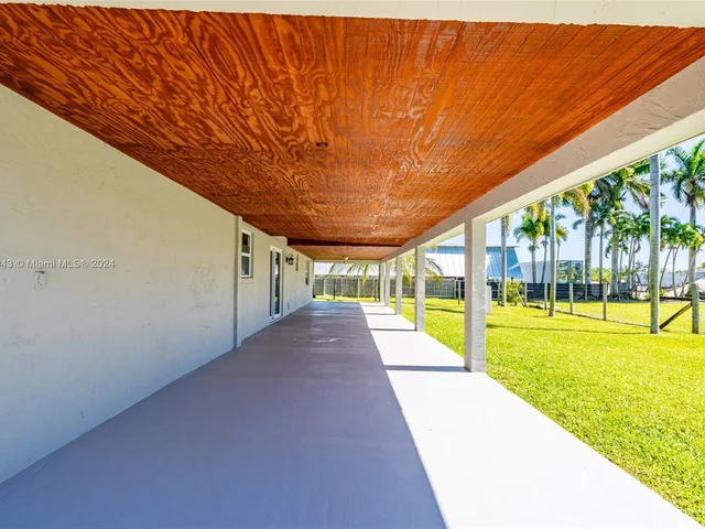 20750 SW 394th St, Homestead FL 33034