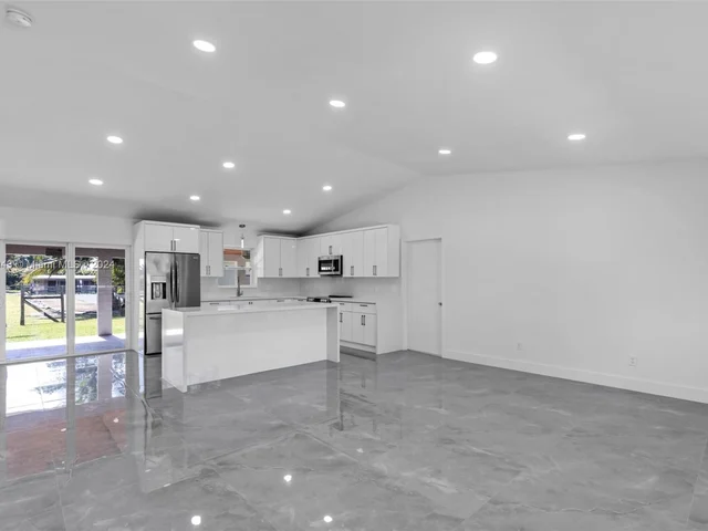 20750 SW 394th St, Homestead FL 33034