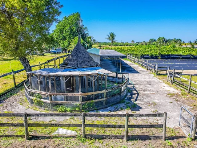 20750 SW 394th St, Homestead FL 33034