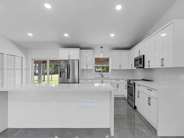 20750 SW 394th St, Homestead FL 33034