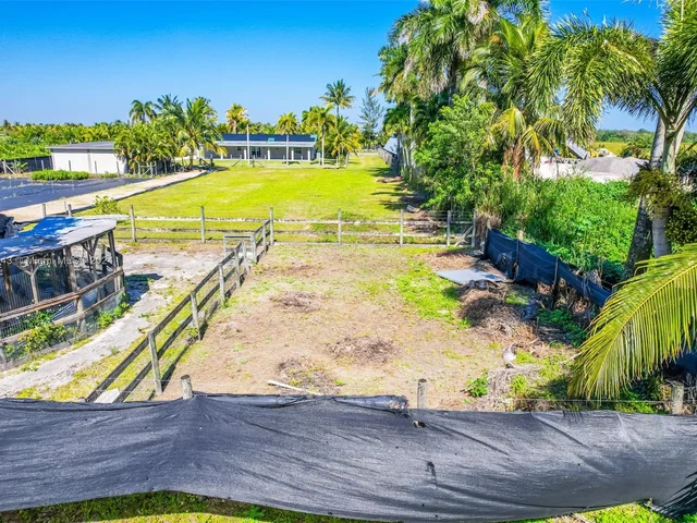 20750 SW 394th St, Homestead FL 33034