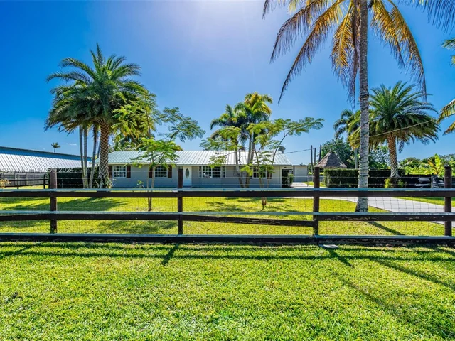 20750 SW 394th St, Homestead FL 33034