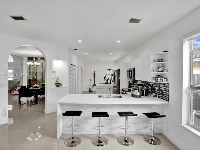 15820 SW 148th Ter, Miami FL 33196