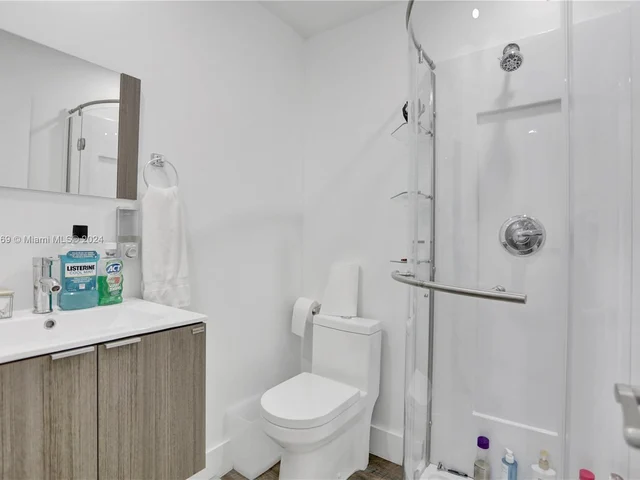 15820 SW 148th Ter, Miami FL 33196