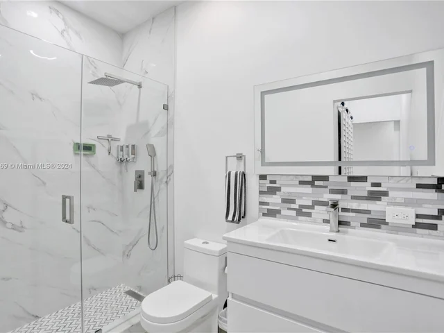 15820 SW 148th Ter, Miami FL 33196