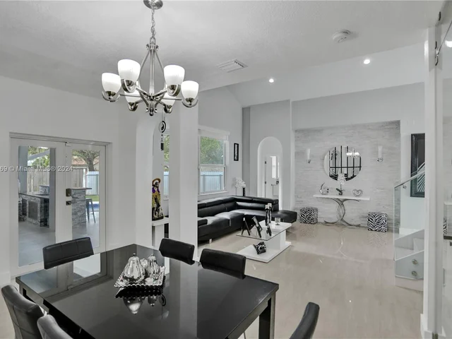 15820 SW 148th Ter, Miami FL 33196