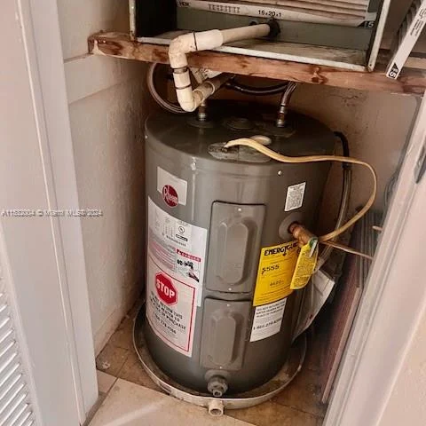 4165 SW 67th Ave # 204B, Davie FL 33314