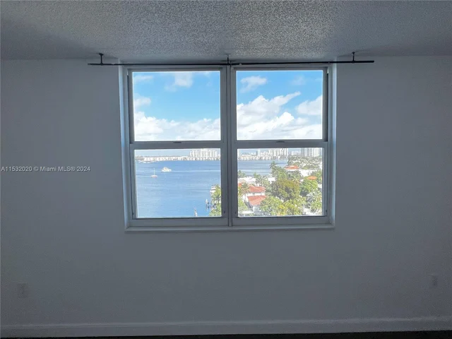 2841 NE 163rd St # 1007, North Miami Beach FL 33160