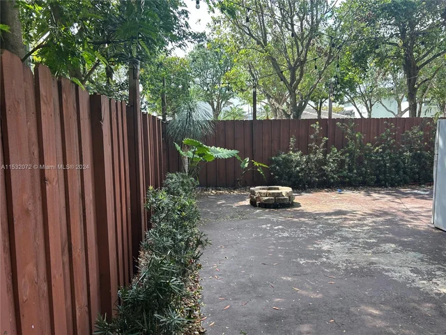 134 NE 37th Ter, Homestead FL 33033