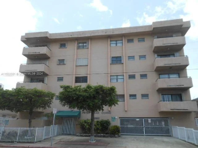 6880 Abbott Ave # 307, Miami Beach FL 33141
