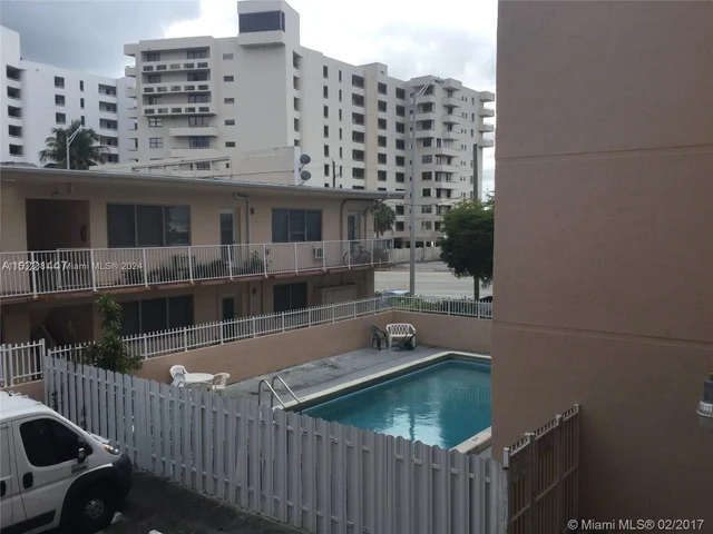 6880 Abbott Ave # 307, Miami Beach FL 33141