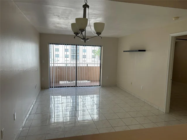 6880 Abbott Ave # 307, Miami Beach FL 33141