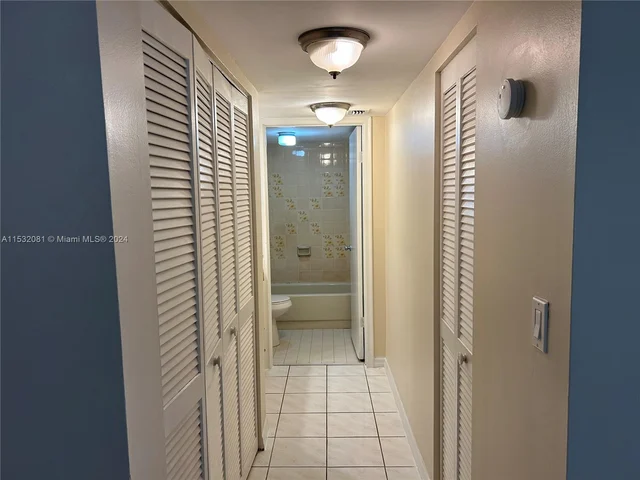 6880 Abbott Ave # 307, Miami Beach FL 33141