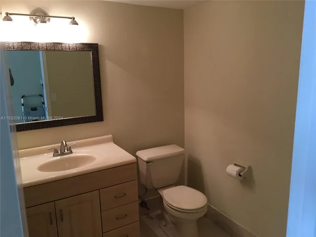 6880 Abbott Ave # 307, Miami Beach FL 33141