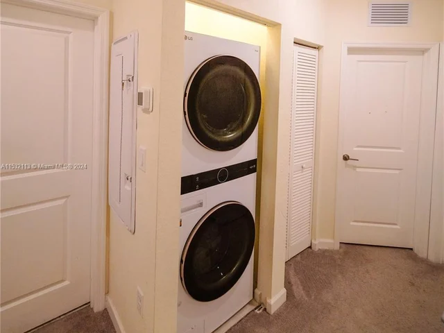 3417 W 111th Pl, Hialeah FL 33018