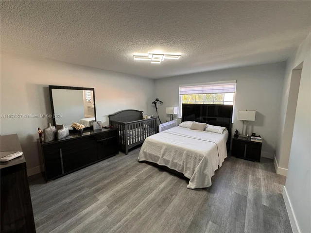 1320 SW 141st Ave, Miami FL 33184