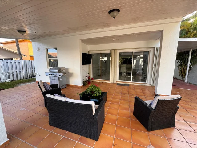 1320 SW 141st Ave, Miami FL 33184