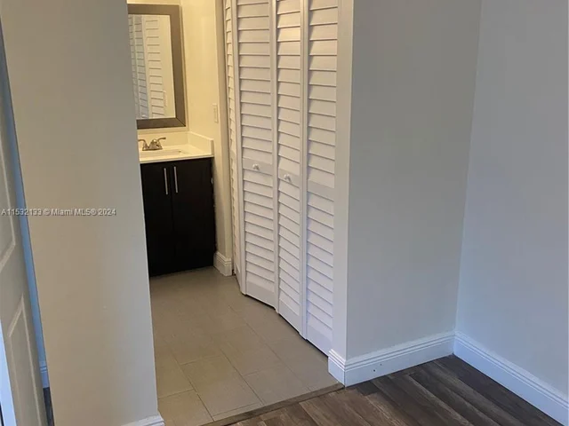 11515 SW 172nd Ter, Miami FL 33157