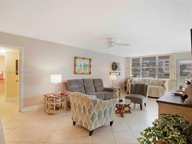 251 174 St # 106, Sunny Isles Beach FL 33160