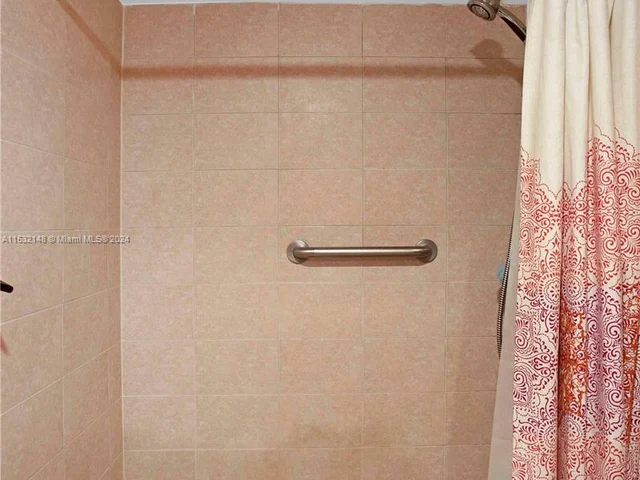 251 174 St # 106, Sunny Isles Beach FL 33160