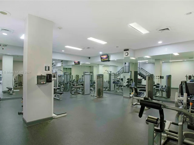 251 174 St # 106, Sunny Isles Beach FL 33160