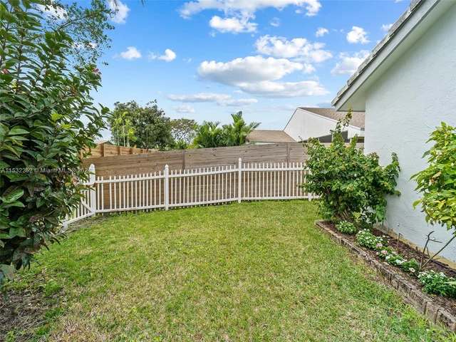 314 SE 3rd Pl, Dania Beach FL 33004