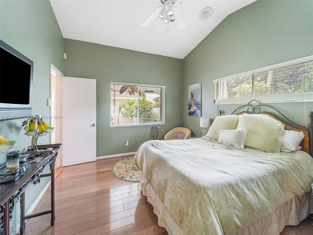 314 SE 3rd Pl, Dania Beach FL 33004