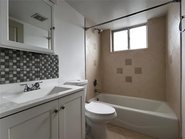 1700 NW N River Dr # 509, Miami FL 33125