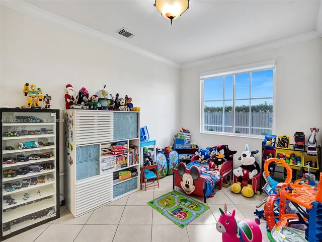 6662 SW 166th Ct, Miami FL 33193