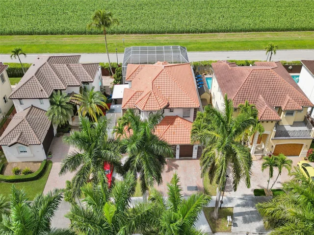 6662 SW 166th Ct, Miami FL 33193