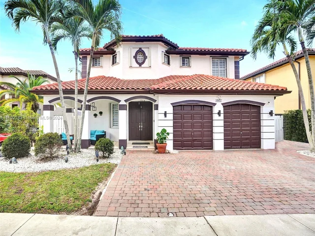 6662 SW 166th Ct, Miami FL 33193