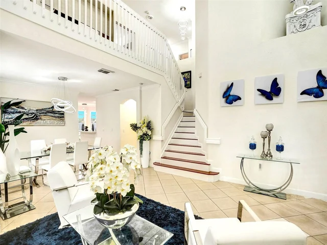 6662 SW 166th Ct, Miami FL 33193