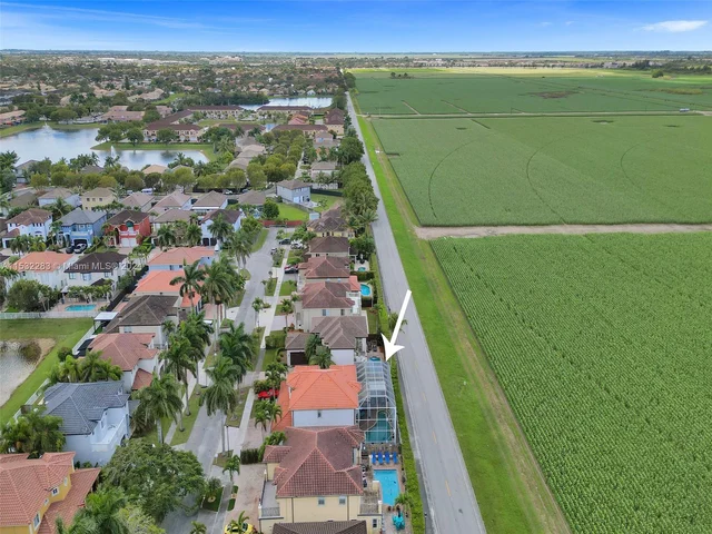 6662 SW 166th Ct, Miami FL 33193