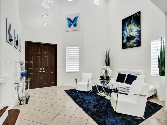 6662 SW 166th Ct, Miami FL 33193