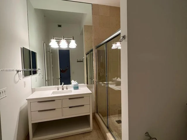 20000 E Country Club Dr # 110, Aventura FL 33180