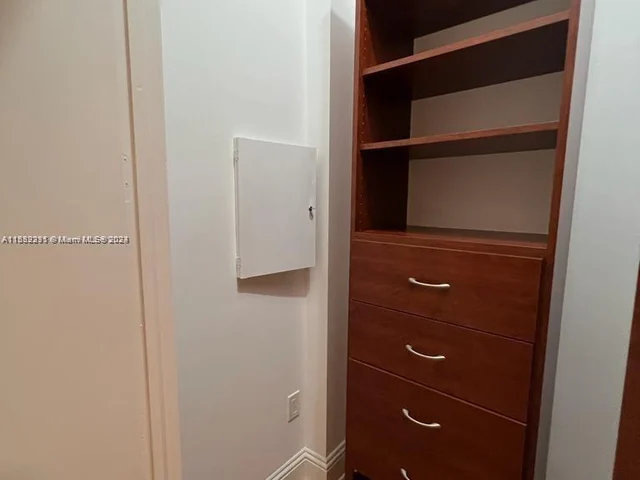 20000 E Country Club Dr # 110, Aventura FL 33180